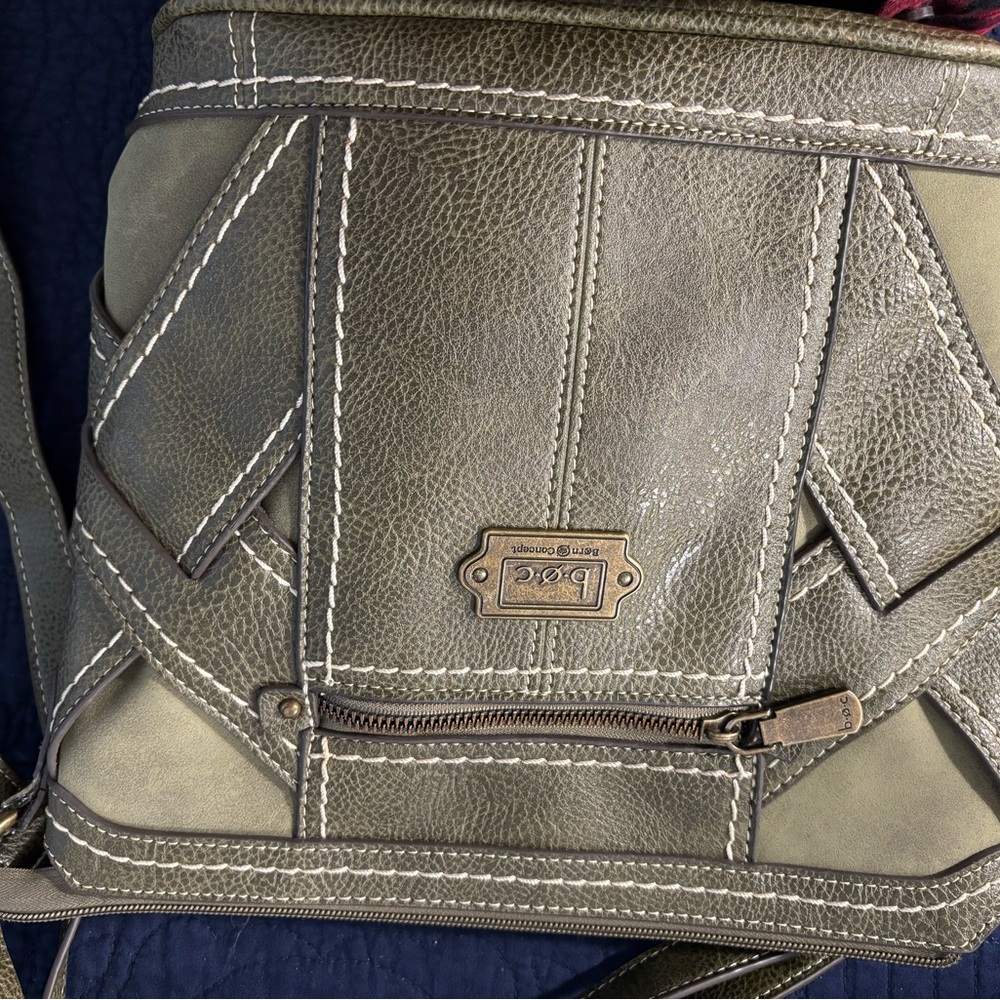 B.O.C. Born Concepts Olive Crossbody Bag - Picture 5 of 5
